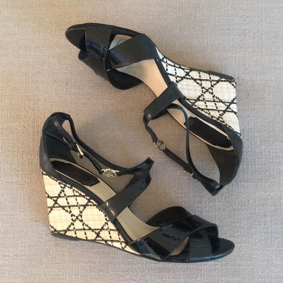 black wedge sandals size 5